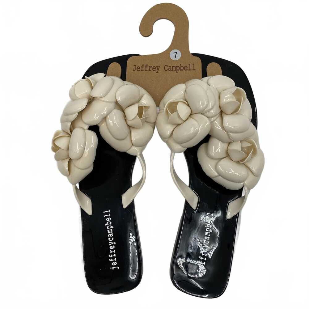 Jeffrey Campbell Black Cream 3D Flower Rubber Flip Flops | Women’s 7